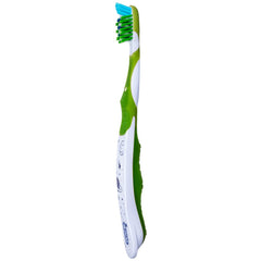 Oral-B punta de precisión Power Tip alcanzando molares difíciles
