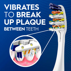 Oral-B cepillo Pulsar en uso en baño, acción vibrante que ayuda a limpiar