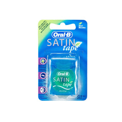 Oral-B primer plano de la textura satinada que facilita el deslizamiento