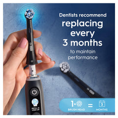 Oral-B primer plano de textura de cerdas que facilita la eliminación de residuos