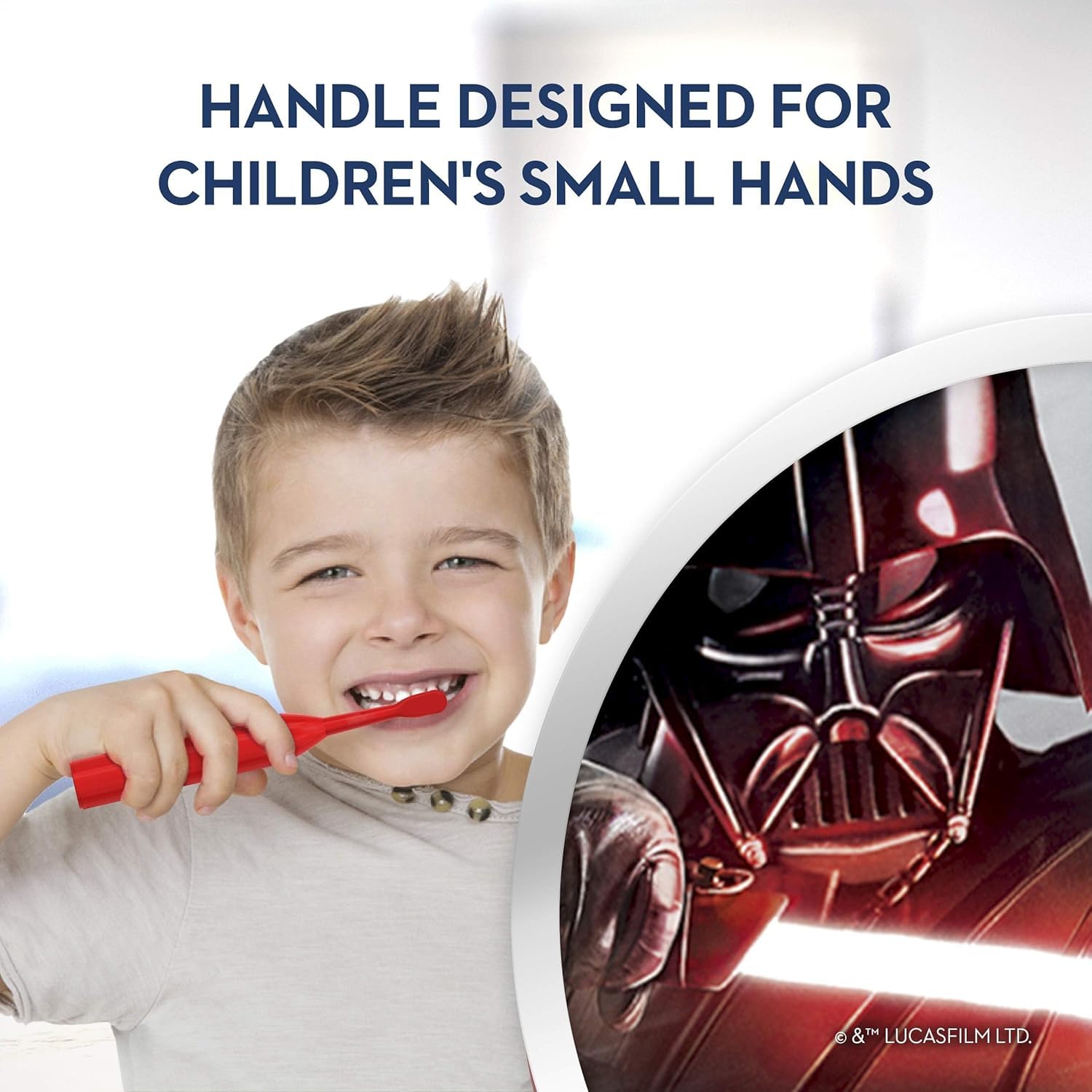 Oral-B niño usando el cepillo para mejorar la rutina diaria