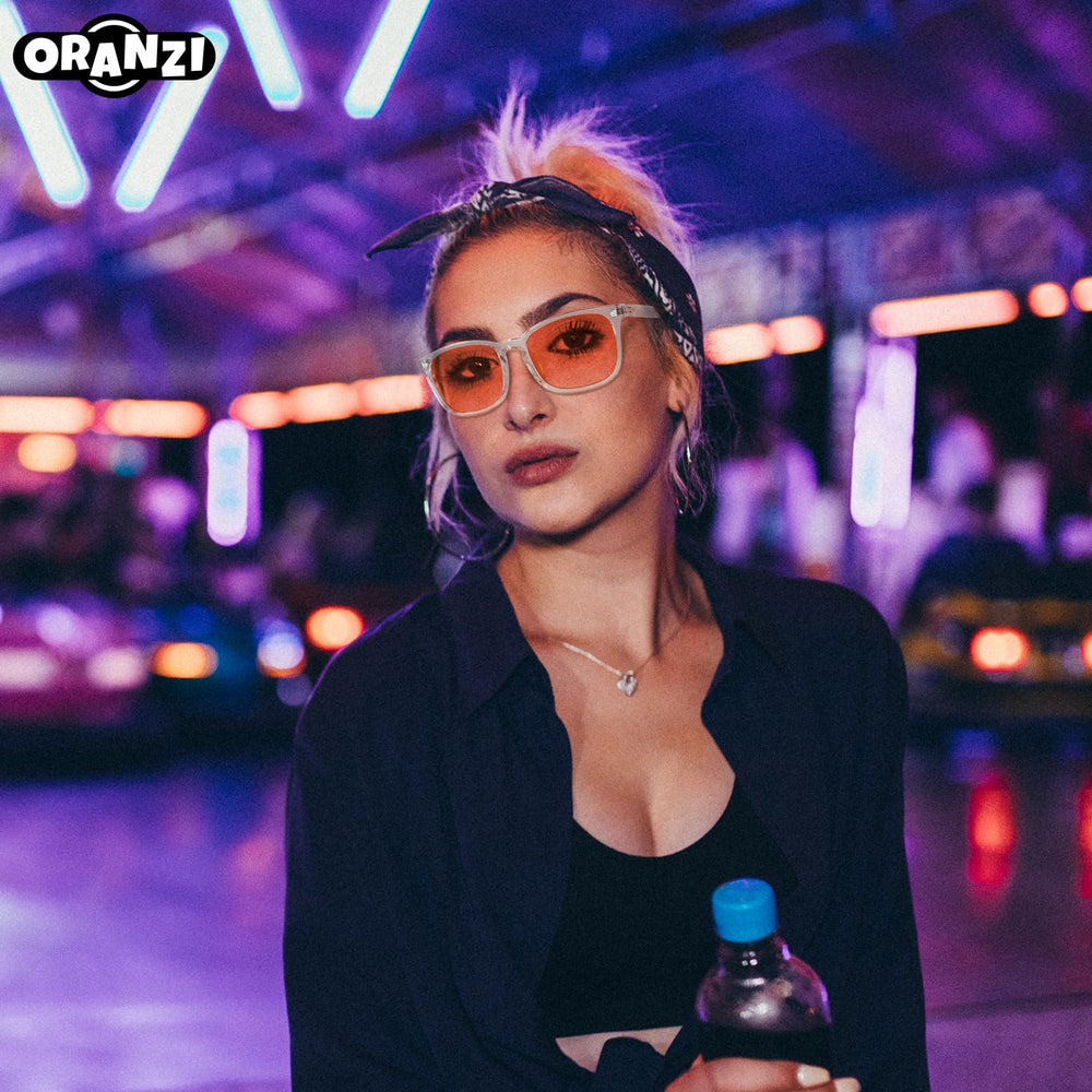 ORANZI gafas en escritorio de oficina estilo y protección