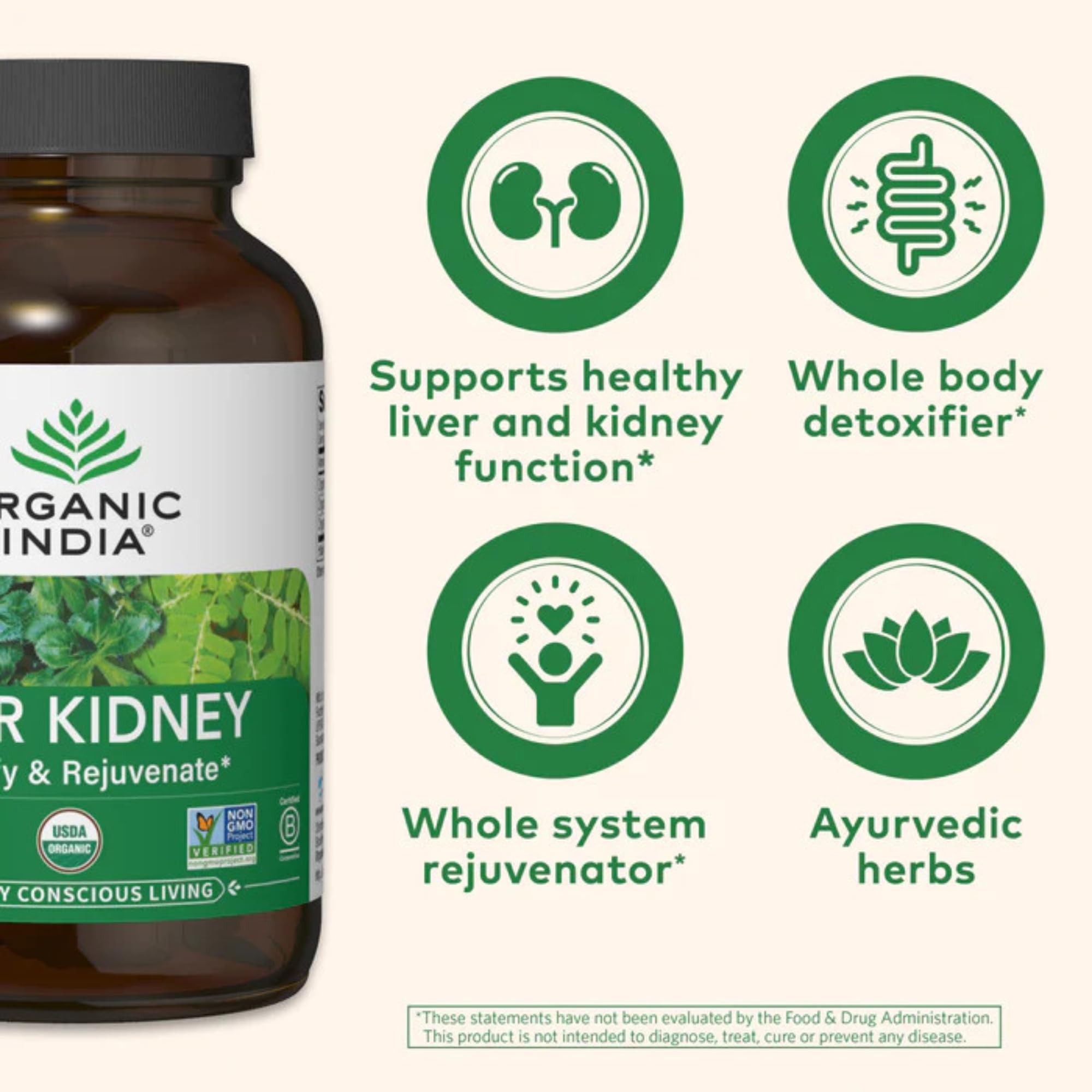 ORGANIC INDIA persona sosteniendo cápsula evidencia facilidad de uso