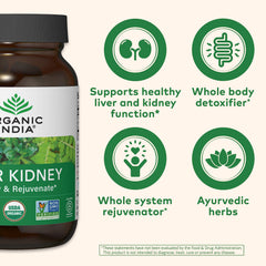 ORGANIC INDIA cápsula en mano para mostrar tamaño y comodidad de consumo