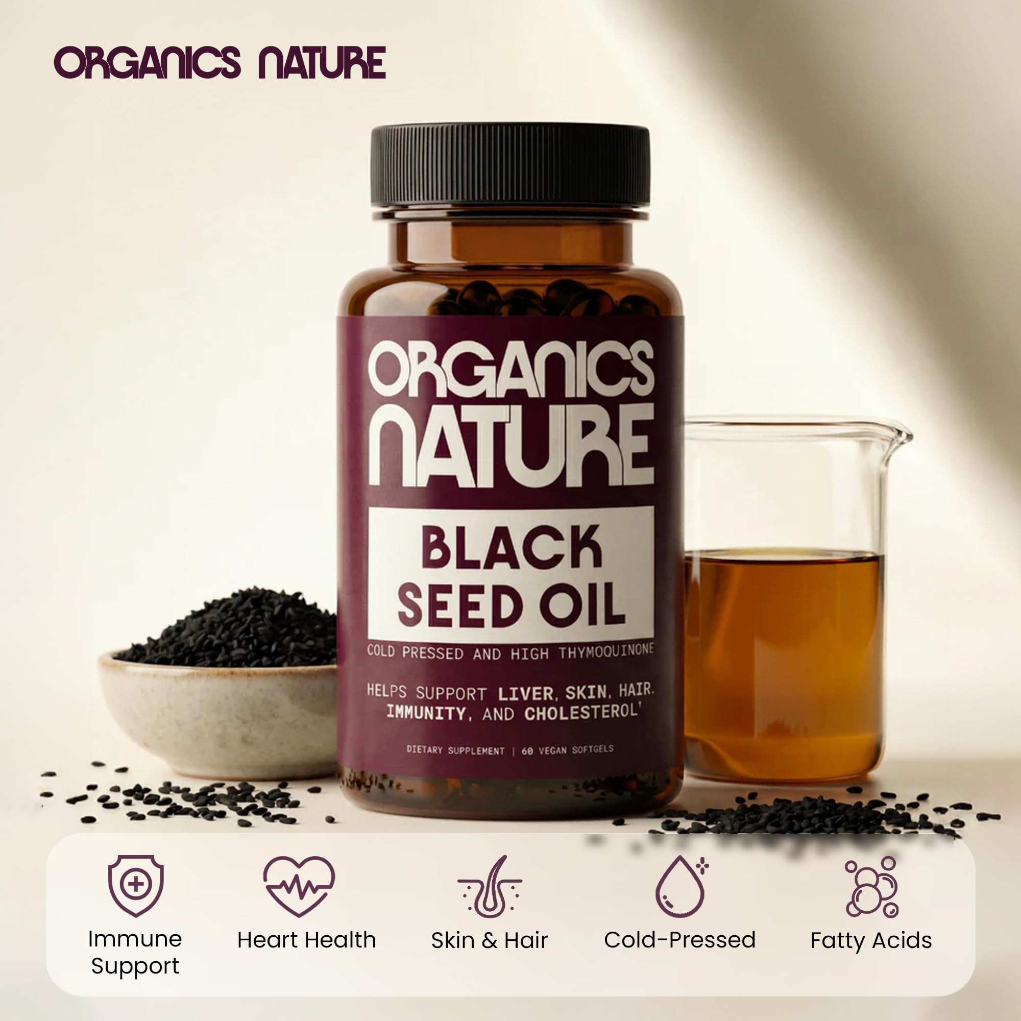 ORGANICS NATURE cápsulas en mesa como parte de rutina diaria de bienestar