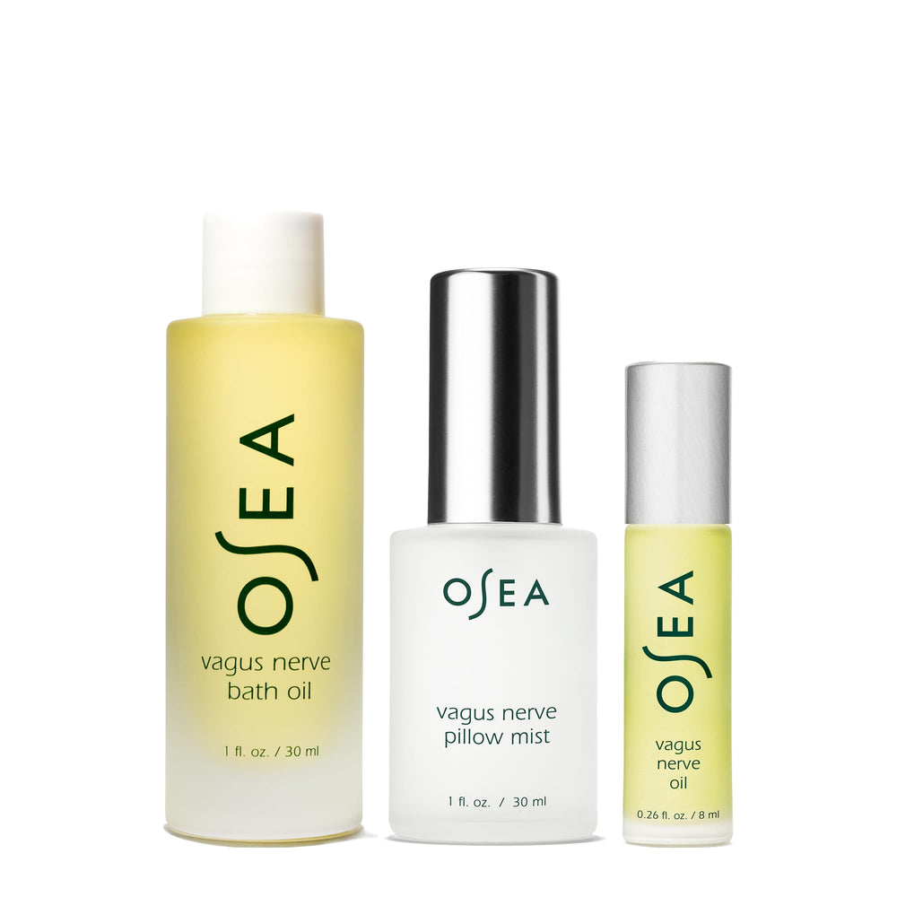 OSEA primer plano de textura aceitosa mostrando absorción y hidratación