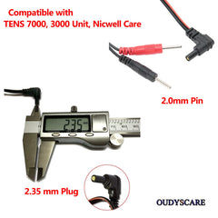 OUDYSCARE cable conectado a una unidad TENS demostrando ajuste