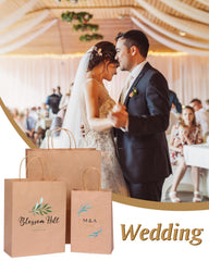 OUTUXED set de bolsas en mesa de evento con regalos, estética rústica elegante