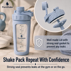 Paddi escenario gimnasio con shaker en mochila, perfecto para entrenamientos