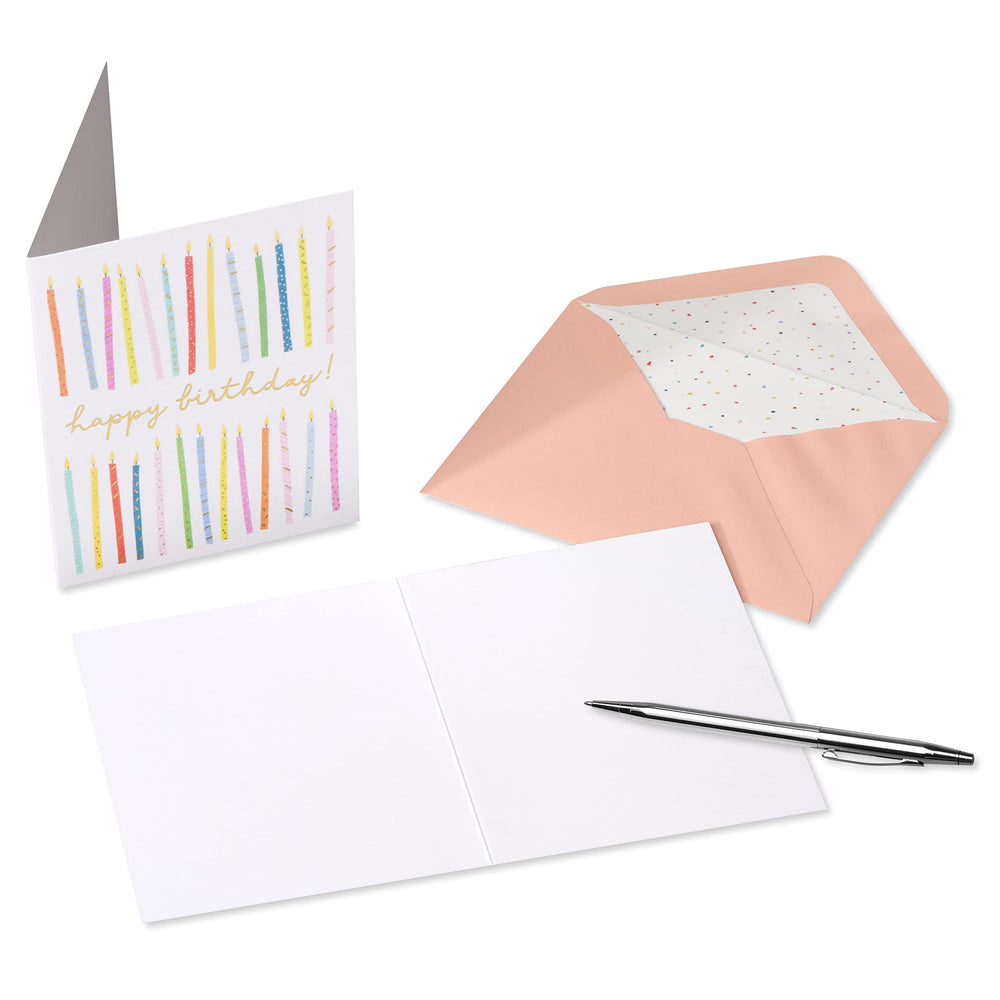 Papyrus sobre rosa con sello dorado listo para envío y aspecto refinado