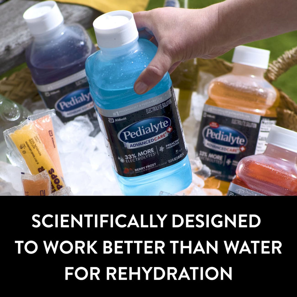 Pedialyte color frambuesa-limonada en vaso, visual apetecible y refrescante