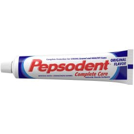 Etiqueta de Pepsodent con ingredientes clave para remineralizar y proteger