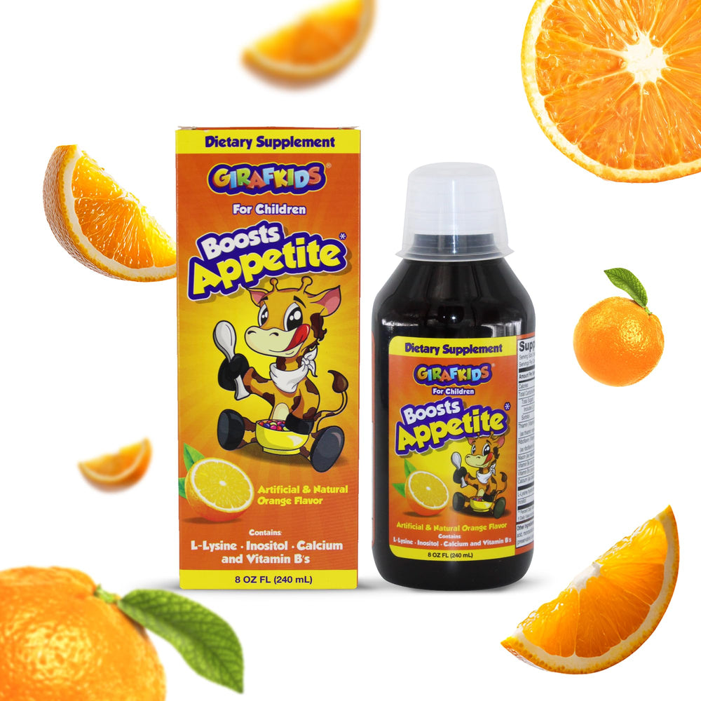 PHARMADEL GirafKids niño tomando jarabe en contexto familiar y feliz