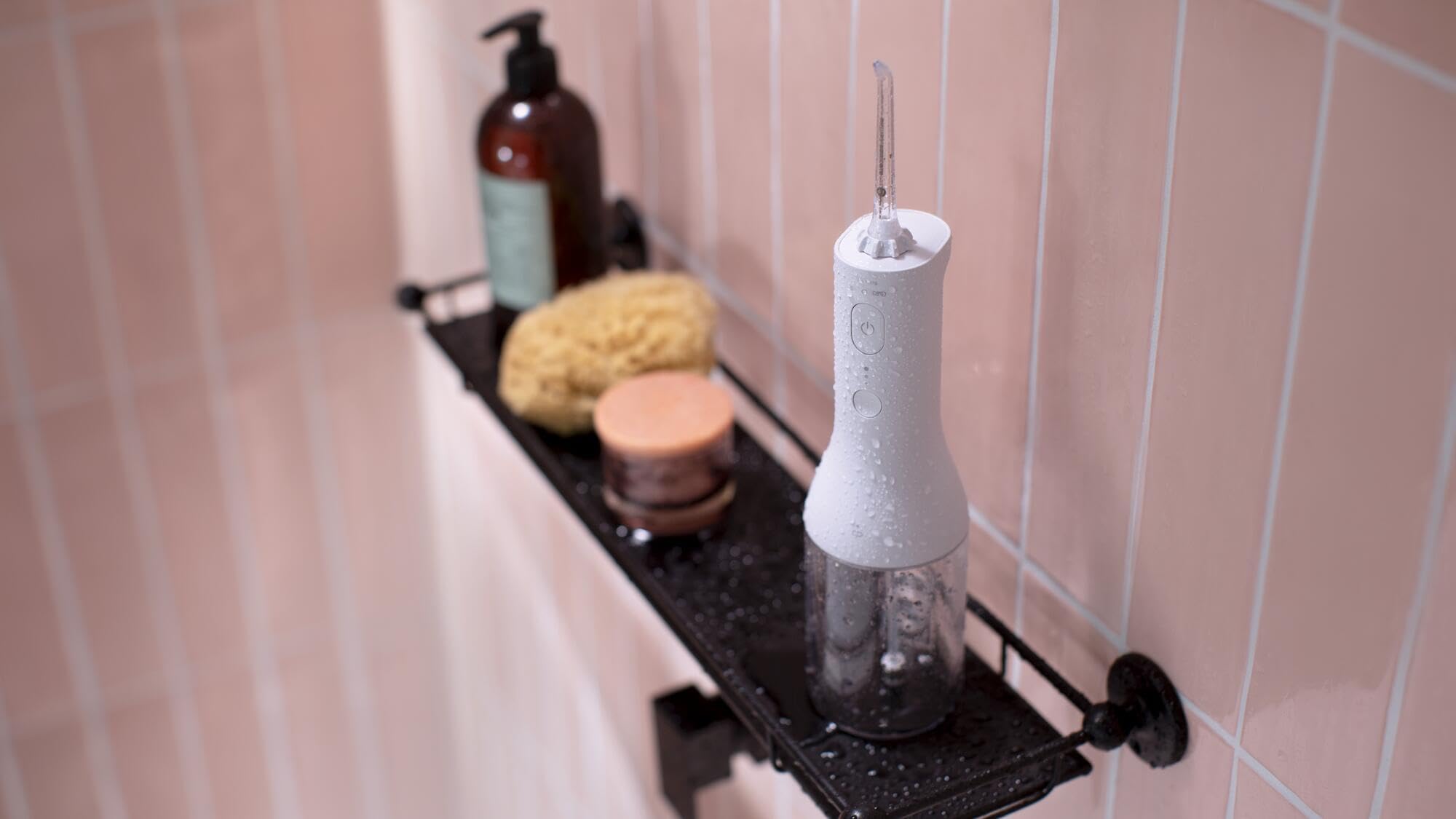 Philips Sonicare comparación de tamaño con objetos cotidianos para referencia viajera