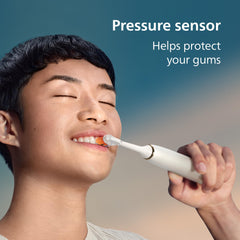 Philips Sonicare app en teléfono guiando cepillado para mejores hábitos