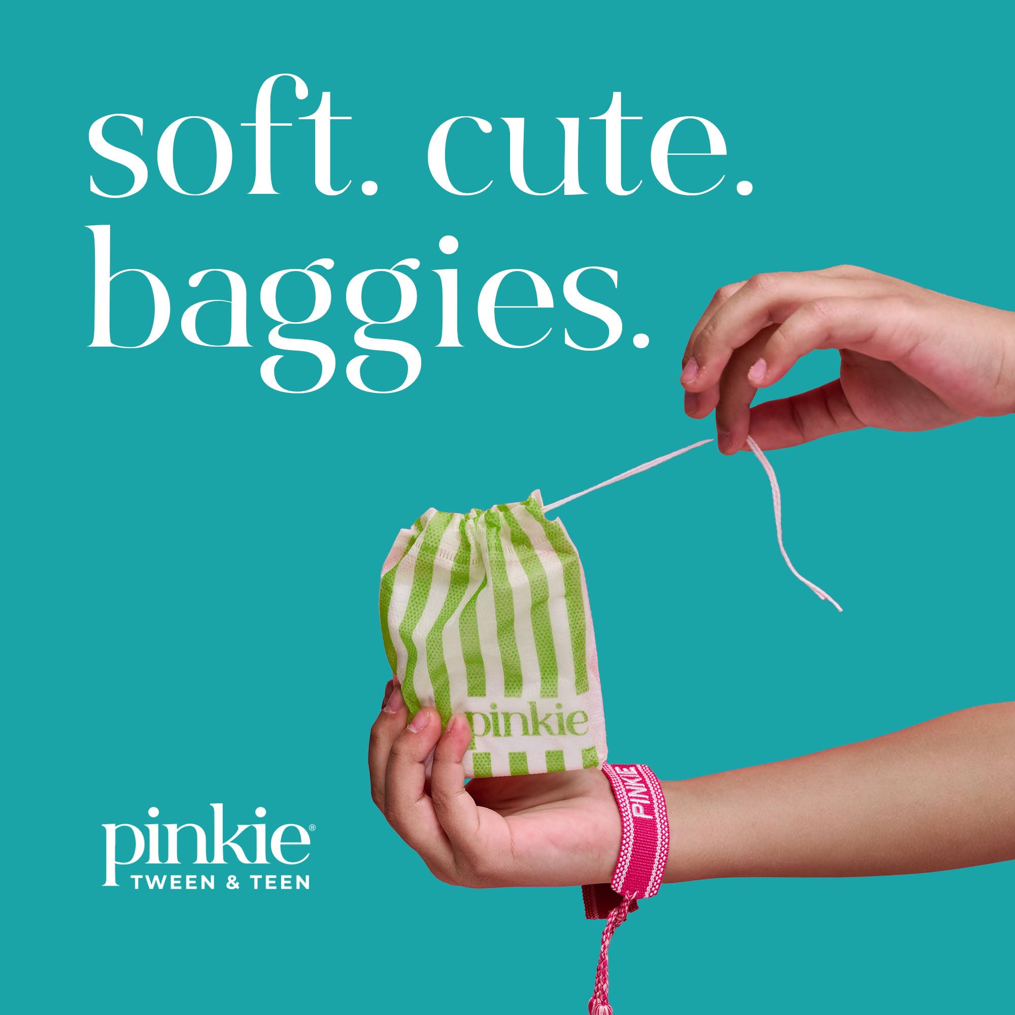 Pinkie uso de la bolsita para pasar compresa a una amiga de forma higiénica