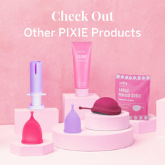 Pixie Cup tubo de 75 mL junto a pasaporte, formato aprobado por TSA