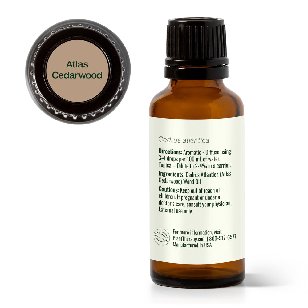 Plant Therapy uso en sala: spray ambiental con Cedro Atlas para atmósfera cálida