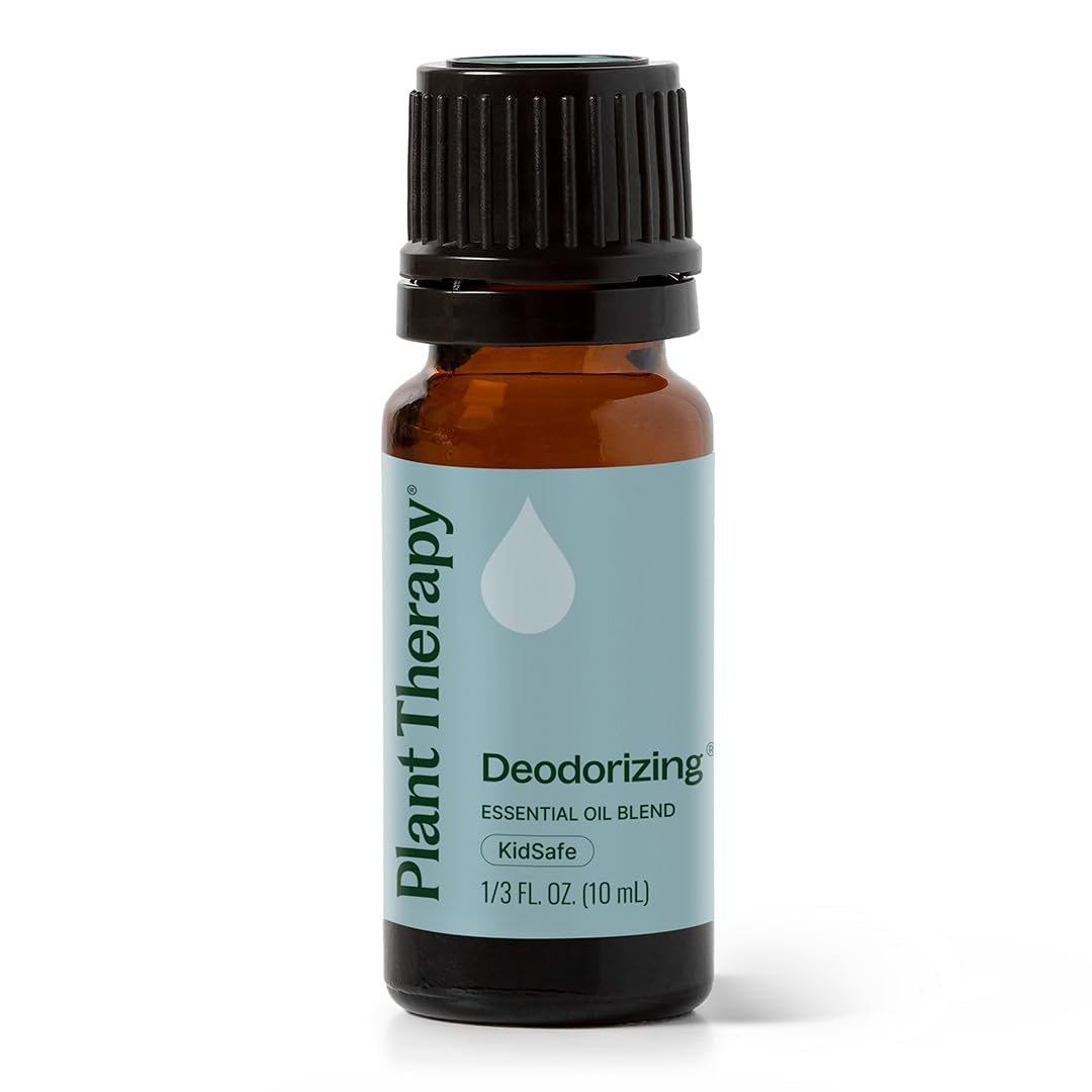 Comparación de tamaño del frasco Plant Therapy 10 ml junto a objetos cotidianos para referencia