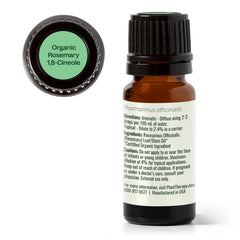 Plant Therapy envase con hojas de romero resaltando origen natural