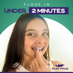 Platypus flosser limpiando entre brackets mostrando seguridad
