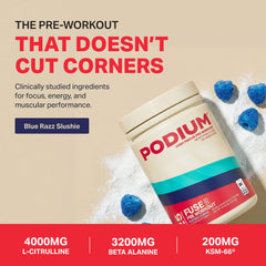 Podium Fuse bebida preparada en vaso azul, hidratación y rendimiento antes del entrenamiento