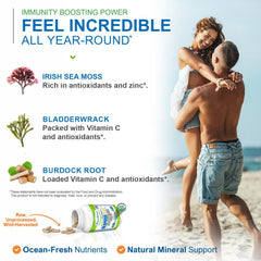 Power By Naturals cápsulas en mano humana indicando tamaño portátil