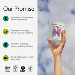 Prenatal Multi botella abierta con cápsulas para visualizar dosis diaria práctica