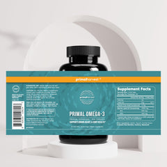 Primal Harvest cápsulas al lado de un vaso de 8 onzas para modo de uso