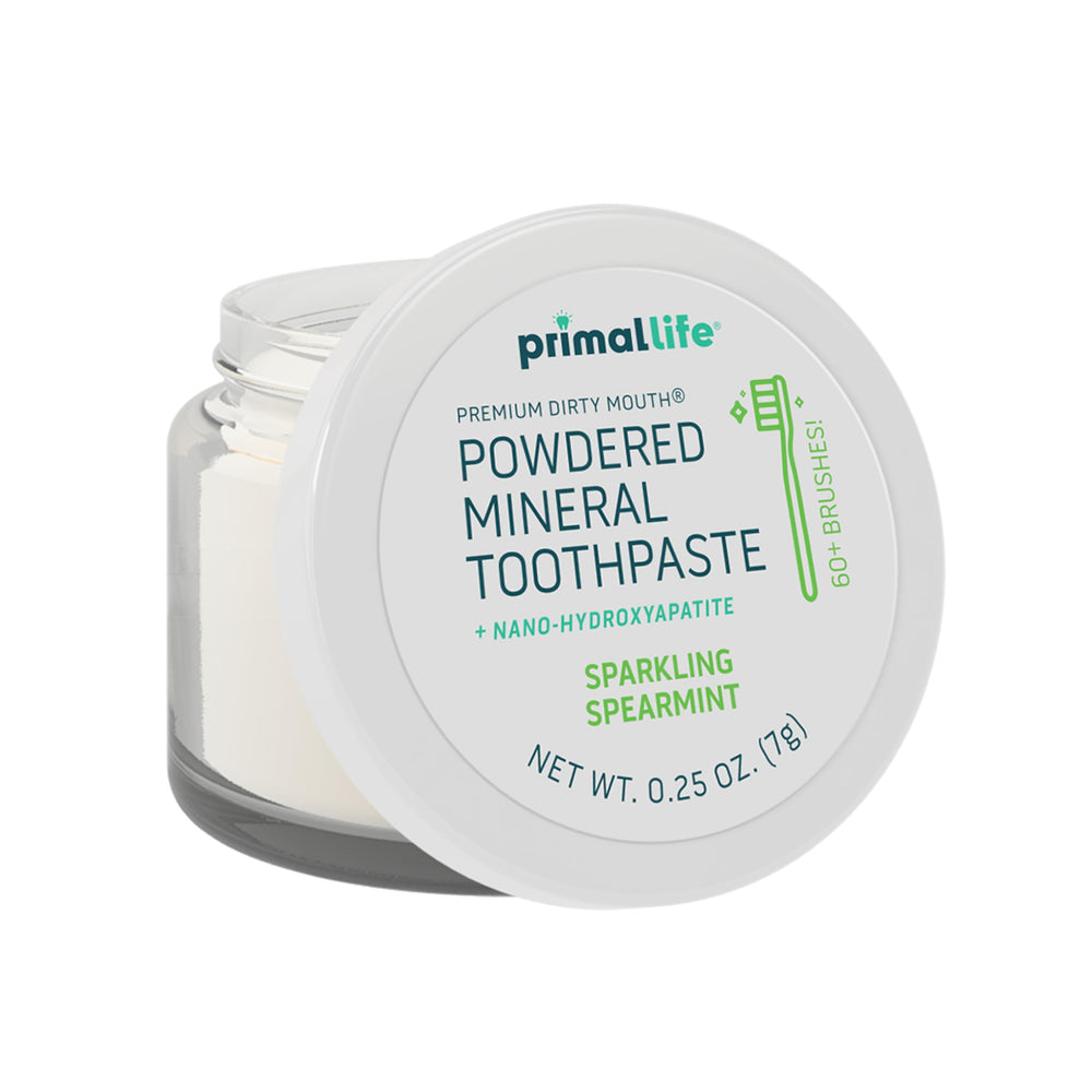 Primal Life Organics envase frontal mostrando etiqueta y tamaño portátil