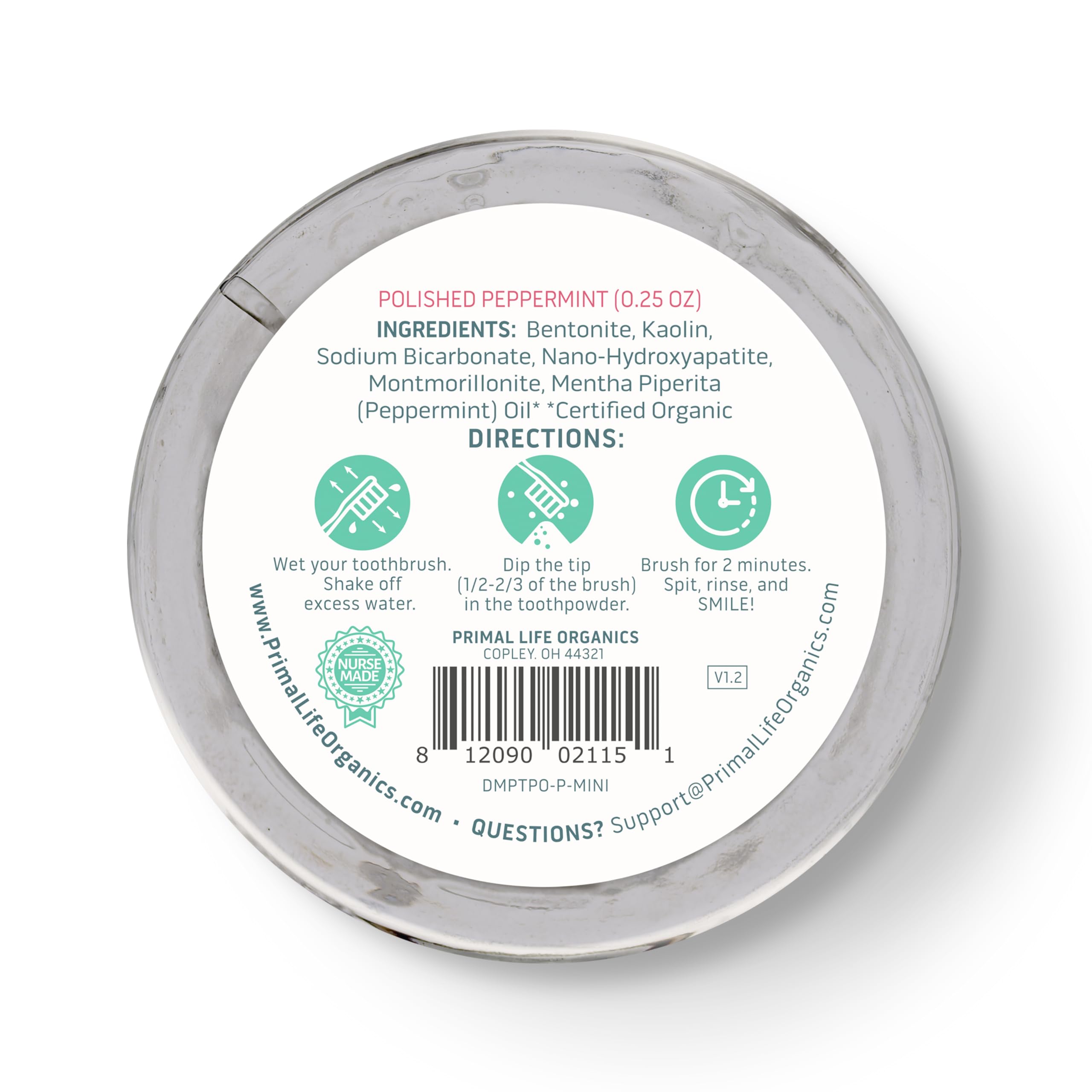 Primal Life Organics ambiente de baño minimalista mostrando uso cotidiano y frescor