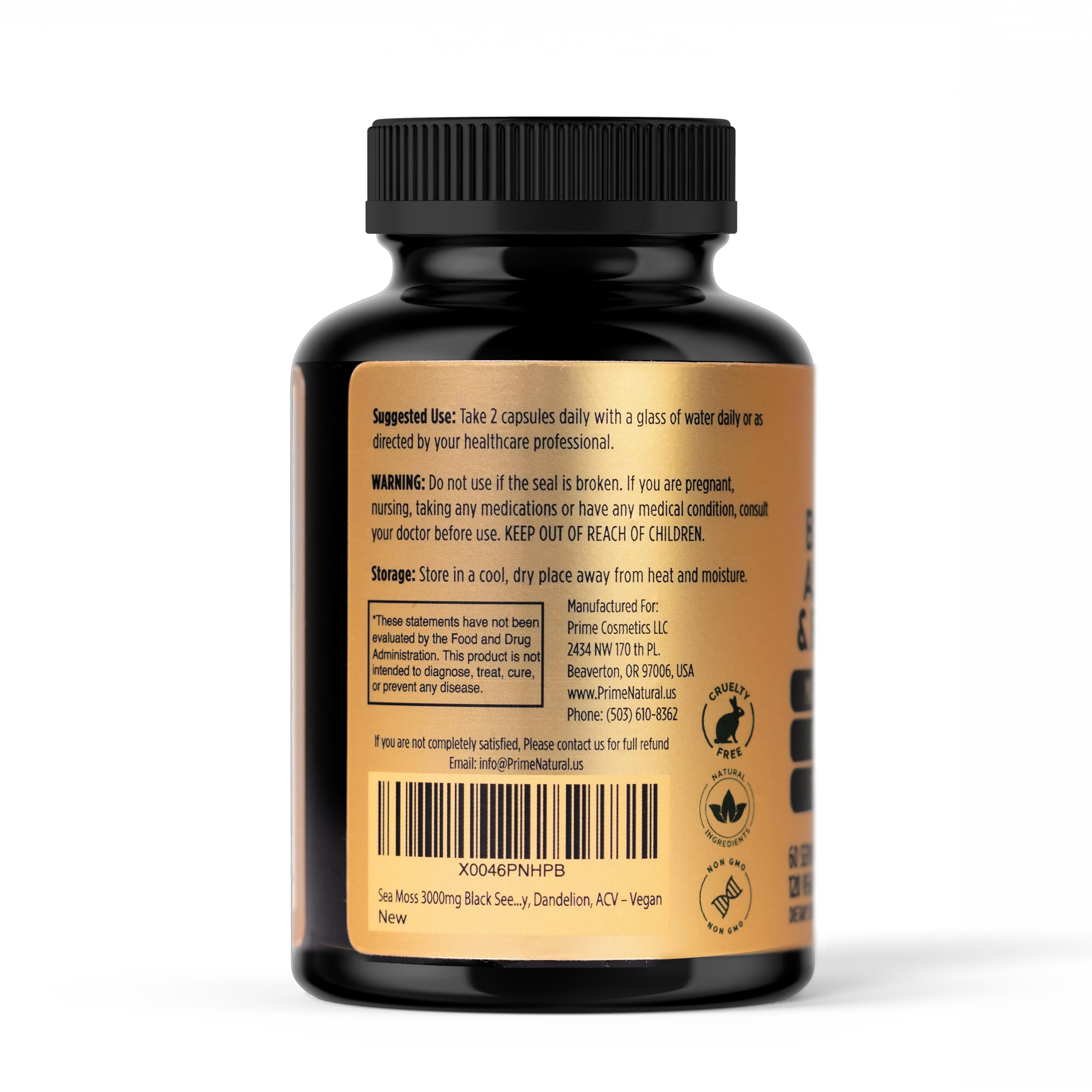 PRIME NATURAL cápsula en mano para mostrar tamaño y facilidad de ingestión