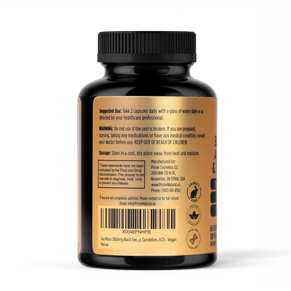PRIME NATURAL cápsula en mano para mostrar tamaño y facilidad de ingestión