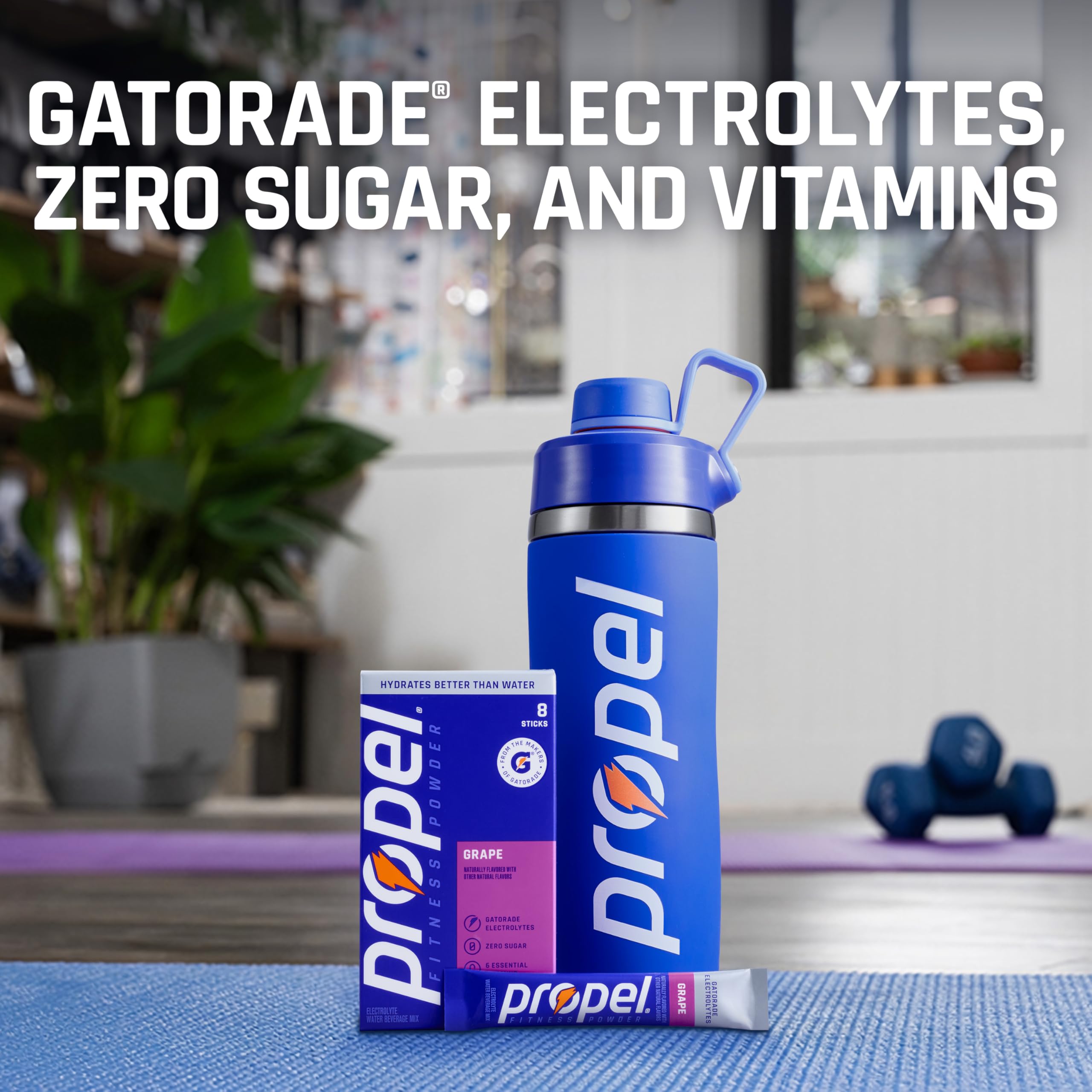 Propel bebida disuelta en vaso lista para beber y refrescar