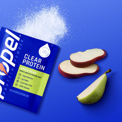 Detalle del polvo Propel en primer plano, muestra proteína de suero y fibra
