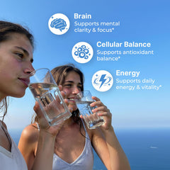 Proriginal atleta usando agua hidrogenada en gimnasio, apoyo a la rehidratación