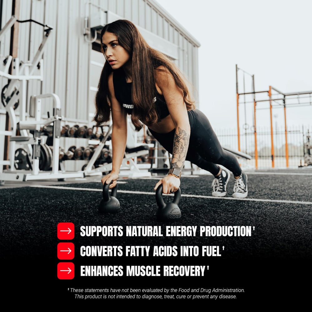 ProSupps L-Carnitine shot en mano listo para tomar antes del entrenamiento