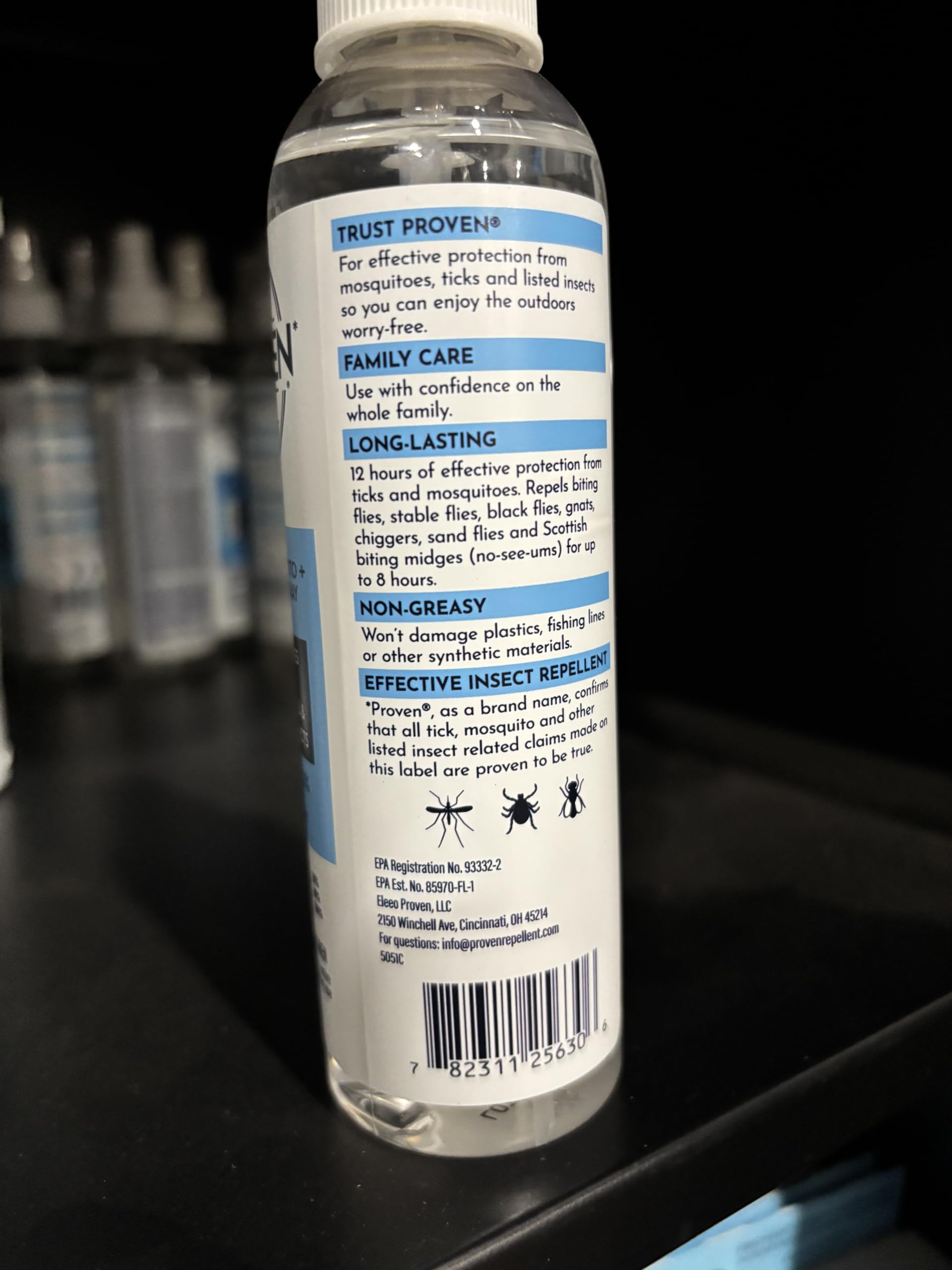 Proven en escena de camping demuestra protección familiar