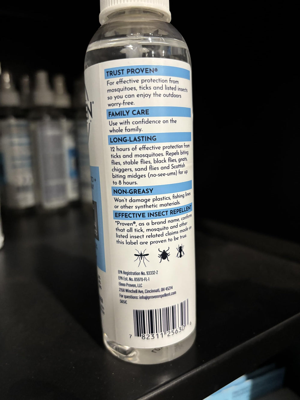 Proven en escena de camping demuestra protección familiar