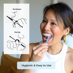 The Pultool herramienta en mano mostrando uso higiénico y control para personas con uñas largas