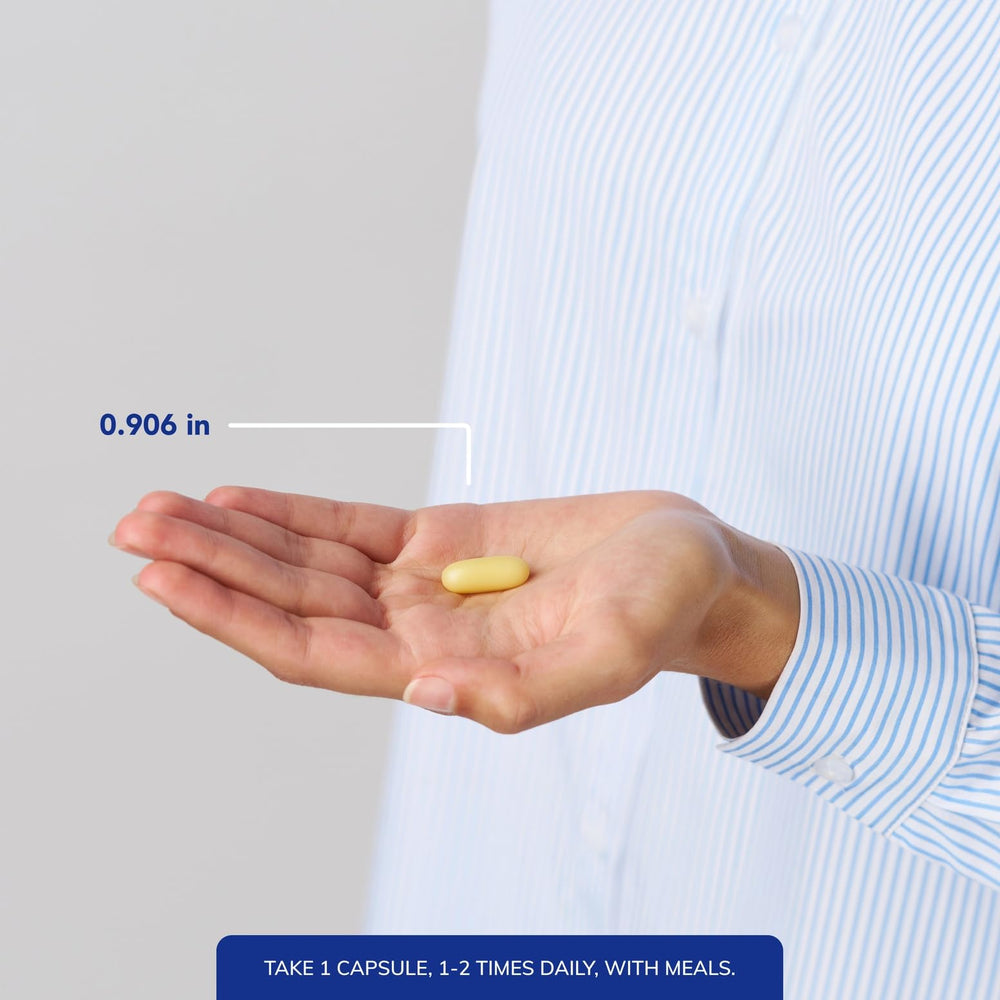 Pure Encapsulations cápsula en mano para apreciar tamaño y comodidad