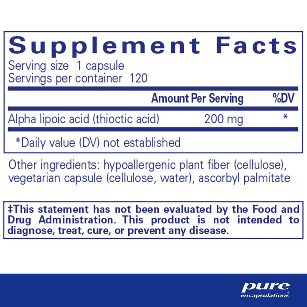 Pure Encapsulations cápsula en mano para visualizar tamaño y facilidad de toma