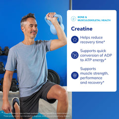 Vaso con 5 g de Pure Encapsulations Creatine mezclado en agua, preparado para entrenar