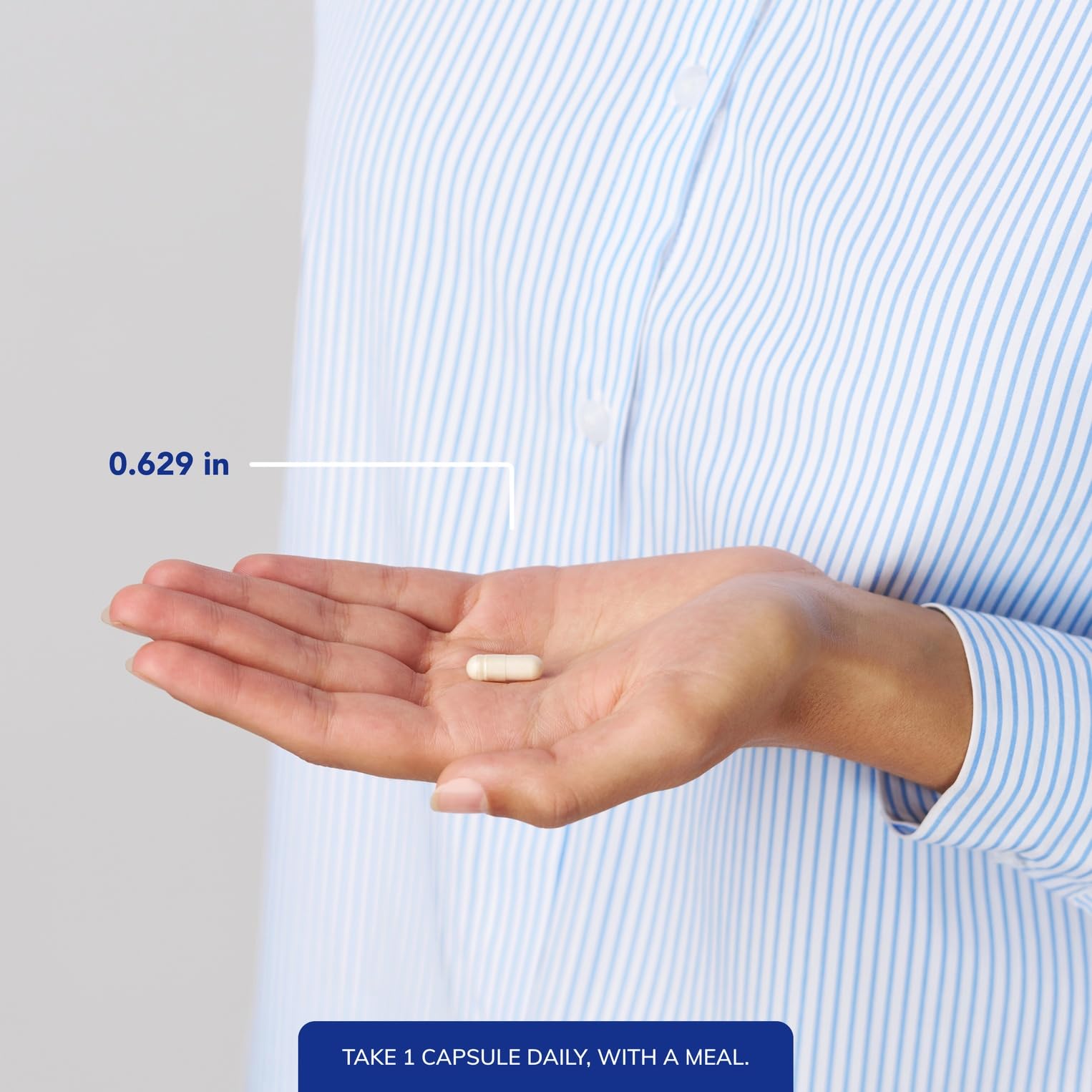 Pure Encapsulations frasco en mano para comparar escala y cantidad por envase