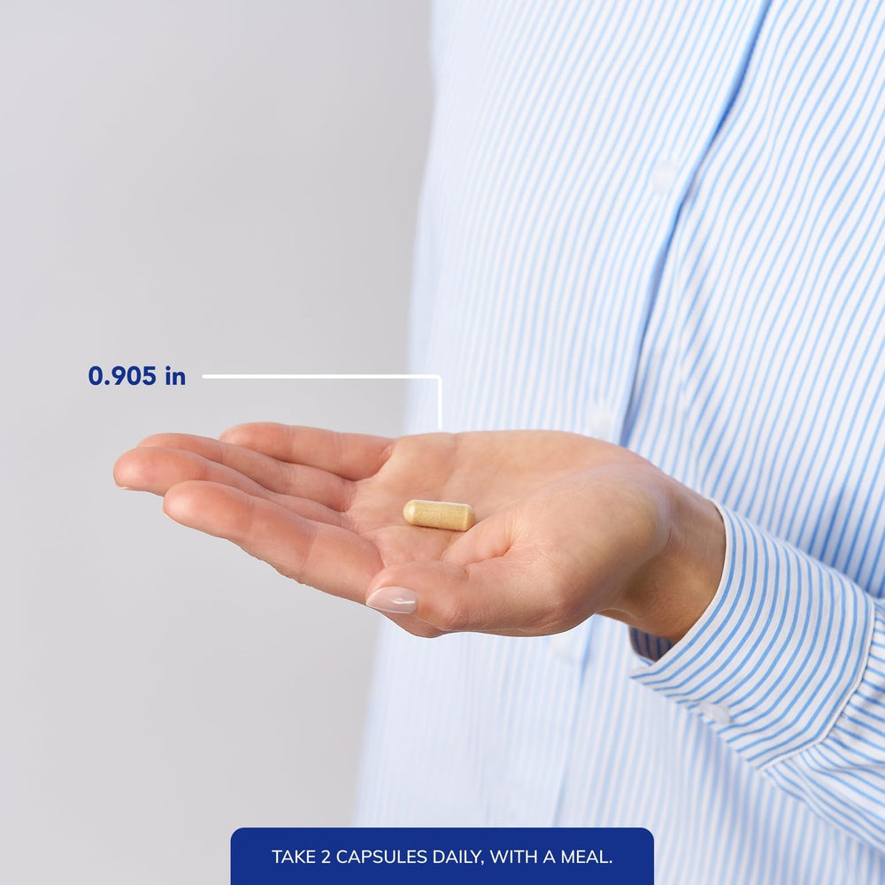 Pure Encapsulations bote en mano muestra tamaño y conveniencia de 60 cápsulas