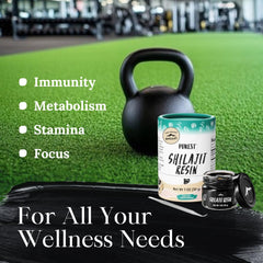 Pure Himalayan Shilajit disuelto en bebida tibia lista para consumir fácilmente