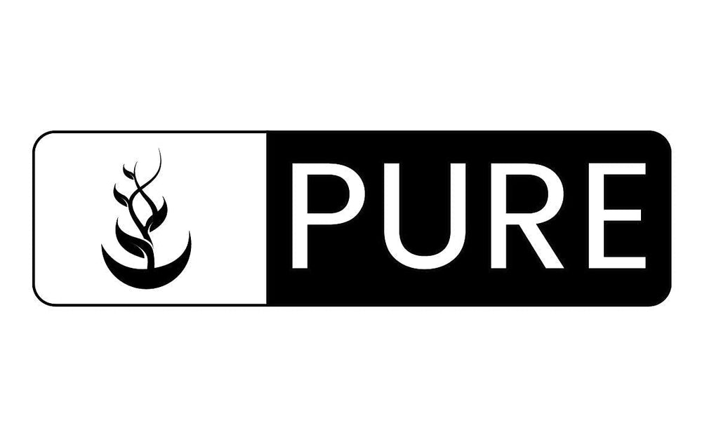 Pure Original Ingredients polvo de vitamina C en cuenco durante formulación, muestra versatilidad
