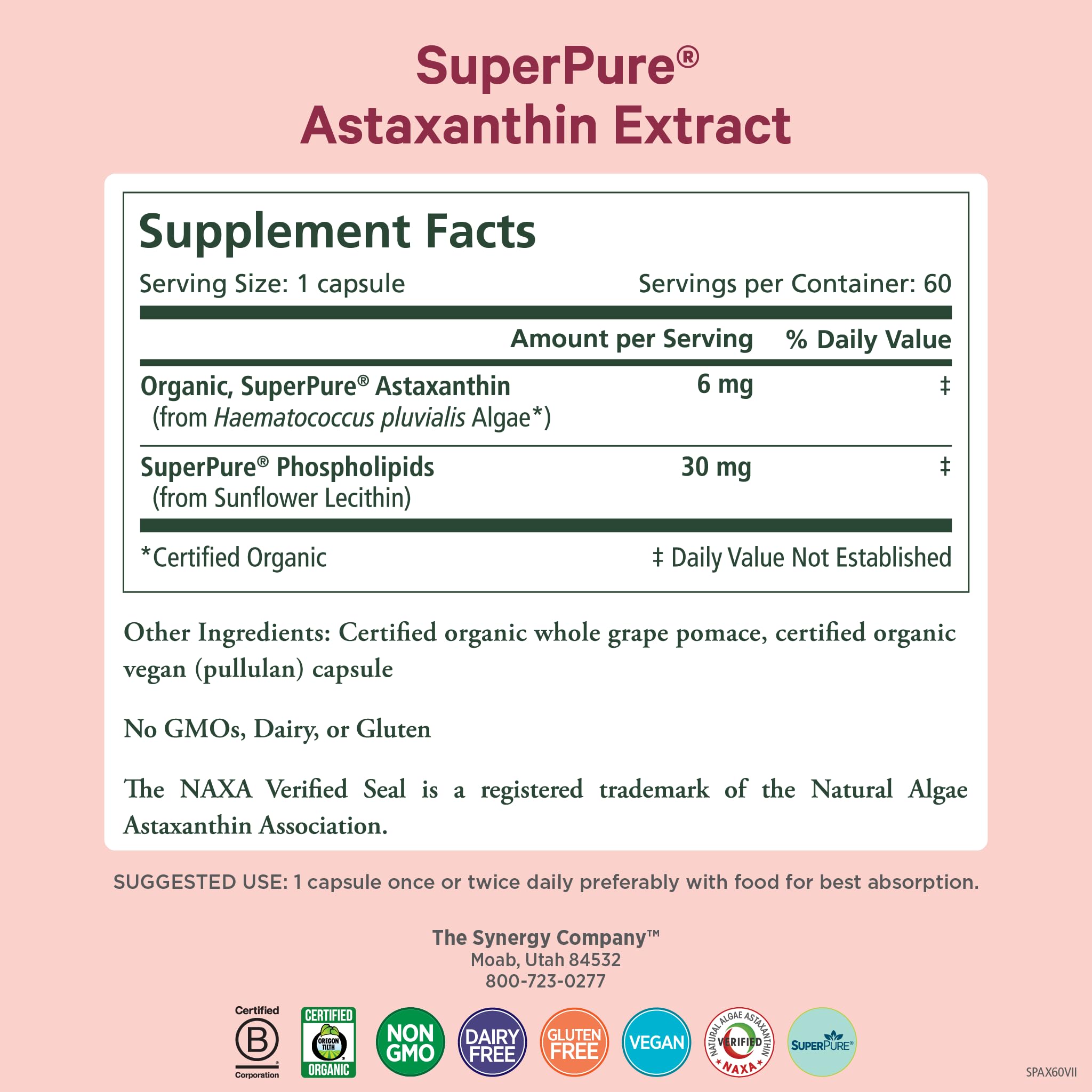 PURE SYNERGY foco en etiqueta que destaca astaxantina orgánica y pureza