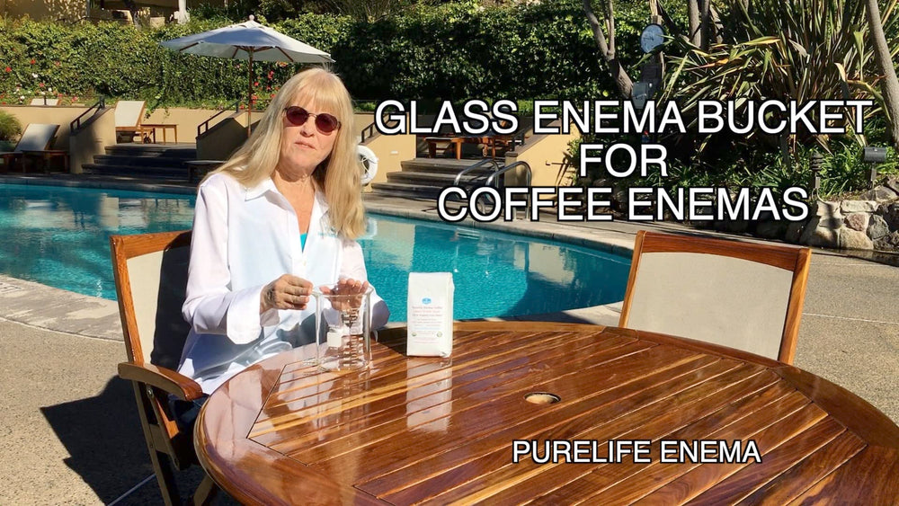 Purelife Enema comparación de tamaño 1 lb en mano para valorar cantidad
