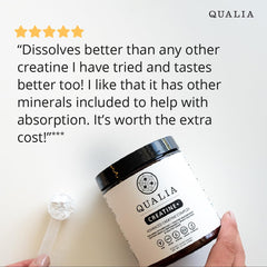 Qualia Creatine polvo disuelto en vaso listo para beber, mejora de energía mental